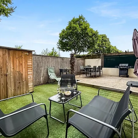 Avec Grande Terrasse Proche Du Centre Appartement Meyzieu