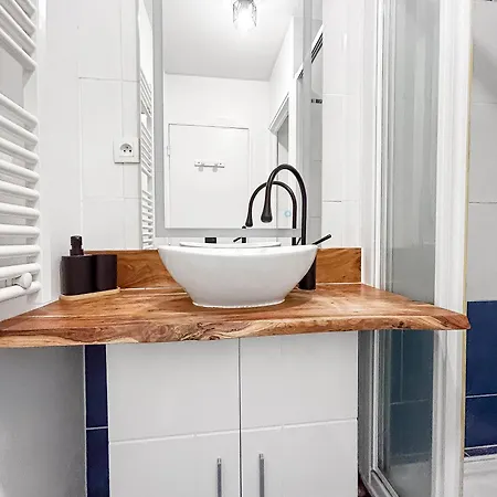 Appartement Avec Grande Terrasse Proche Du Centre